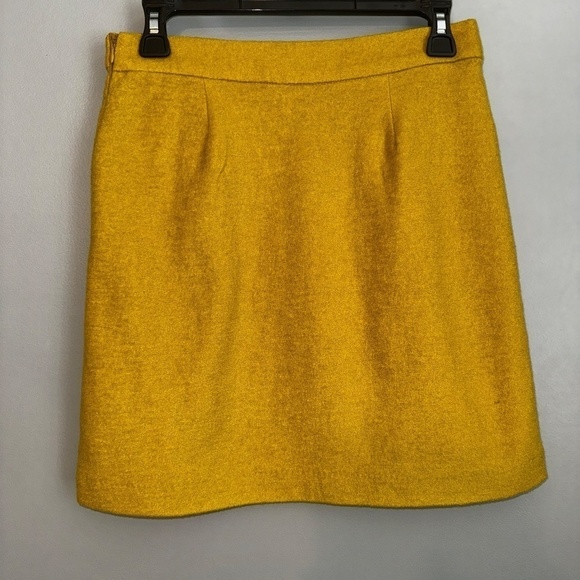 EUC Anthropologie Cooperative Mustard Yellow A-Line Mini Skirt Size 0 - Picture 8 of 9